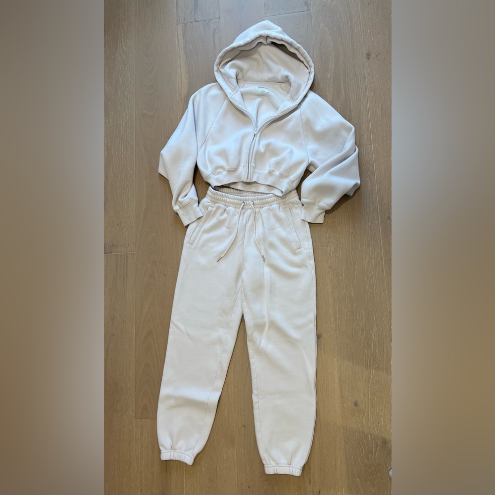 Abercrombie & Fitch Women's Cream Jogger Set